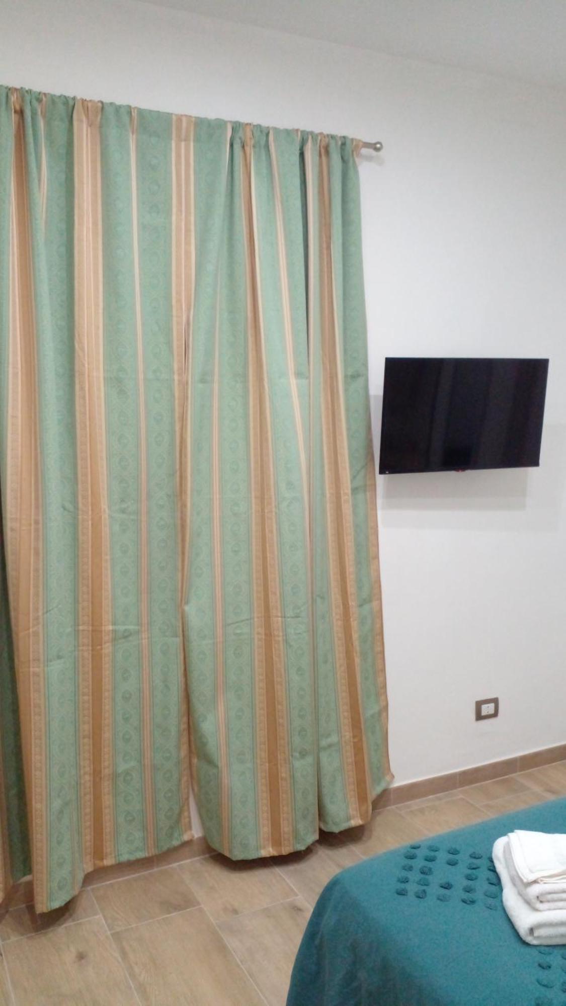 Locazione Turistica Madera Hotel Bari Exterior photo